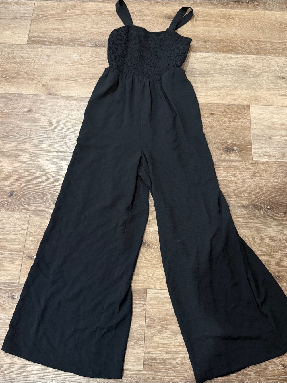 SHEIN Black Smocked Wide-Leg Jumpsuit with Adjustable Straps